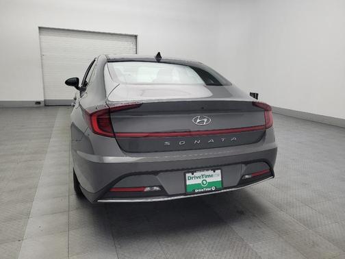 2022 Hyundai SONATA SE