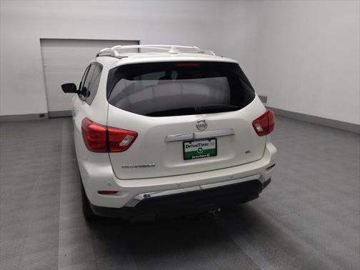 2019 Nissan Pathfinder SL