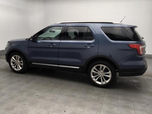 Blue Metallic 2019 Ford Explorer XLT