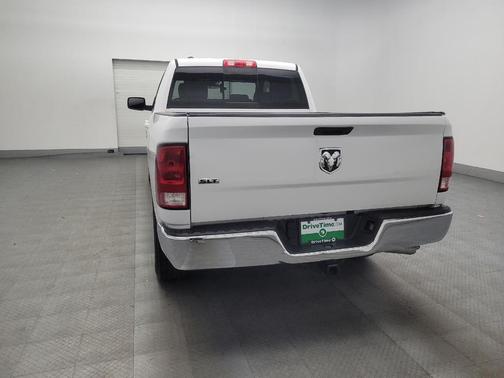 Bright White Clearcoat 2019 RAM 1500 SLT