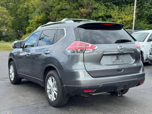 2016 Nissan Rogue SV