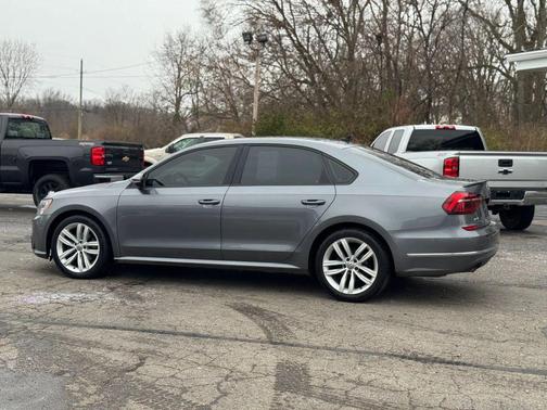 2019 Volkswagen Passat 2.0T Wolfsburg Edition