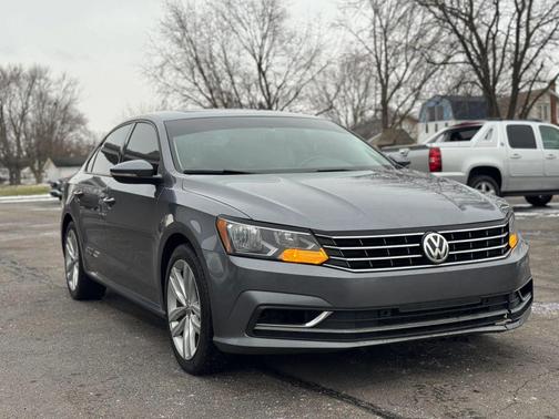 2019 Volkswagen Passat 2.0T Wolfsburg Edition
