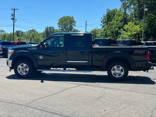 Green 2012 Ford F-250 XLT