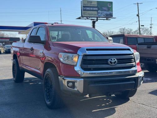 2015 Toyota Tundra SR5