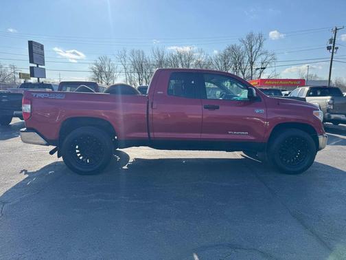 2015 Toyota Tundra SR5