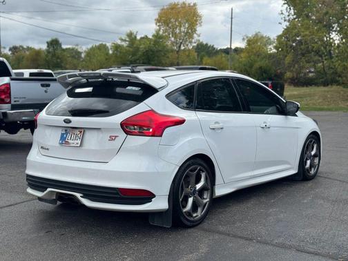 2017 Ford Focus ST