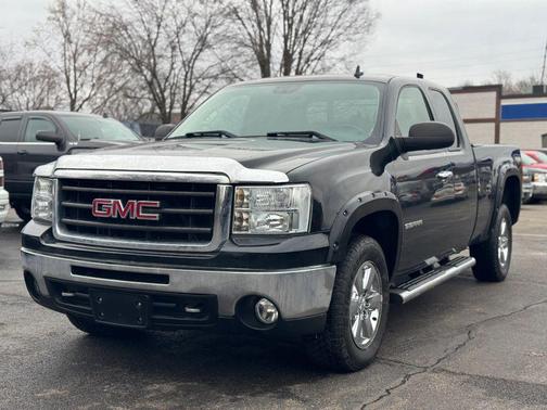 Onyx Black 2011 GMC Sierra 1500 SLE Truck