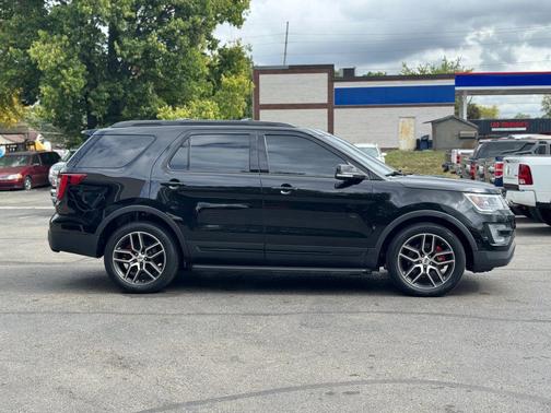 2017 Ford Explorer sport