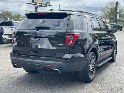 2017 Ford Explorer sport