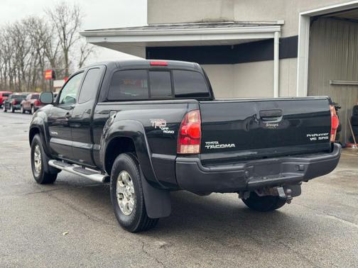 2005 Toyota Tacoma PreRunner Access Cab
