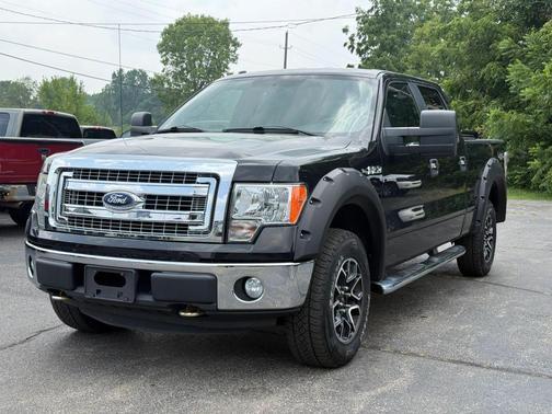 Tuxedo Black Metallic 2013 Ford F-150 XLT