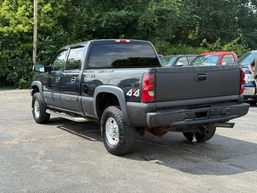 Black 2005 Chevrolet Silverado 2500 LT H/D Crew Cab