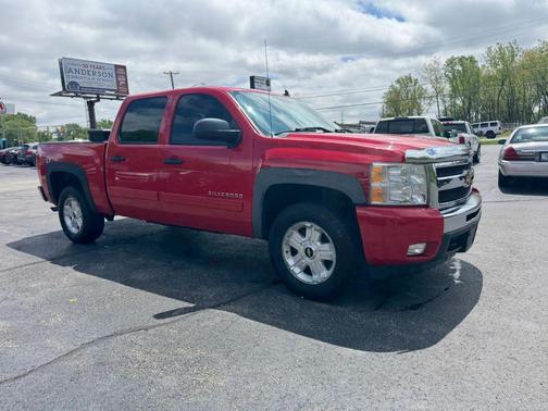 Victory Red 2011 Chevrolet Silverado 1500 LT