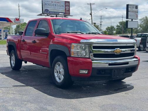 Victory Red 2011 Chevrolet Silverado 1500 LT