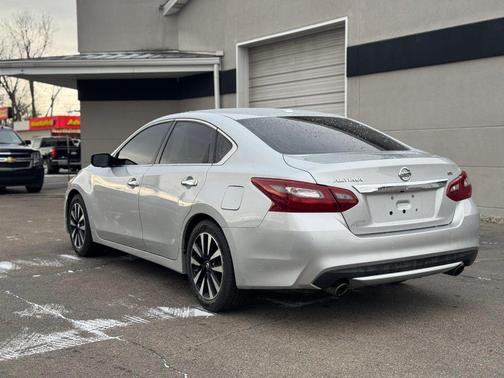 2018 Nissan Altima 2.5 SV