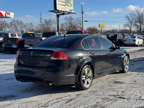 2009 Pontiac G8 Sedan 4D