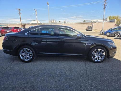 2010 Ford Taurus Limited