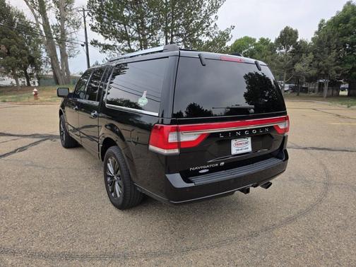 Black 2017 Lincoln Navigator L Select