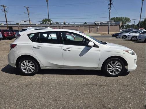 2013 Mazda Mazda3 i Touring