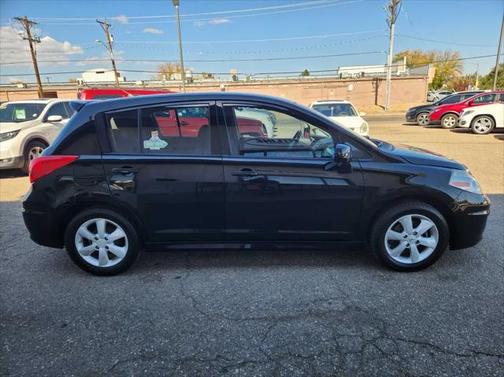2010 Nissan Versa 1.8 SL
