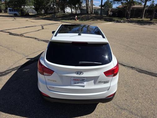 Cotton White 2013 Hyundai TUCSON Limited