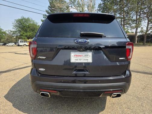 Gray 2017 Ford Explorer sport