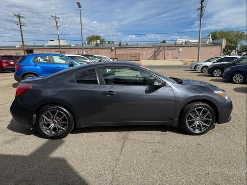 2010 Nissan Altima 3.5 SR