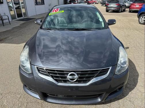 2010 Nissan Altima 3.5 SR