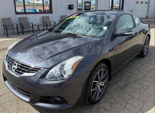 2010 Nissan Altima 3.5 SR