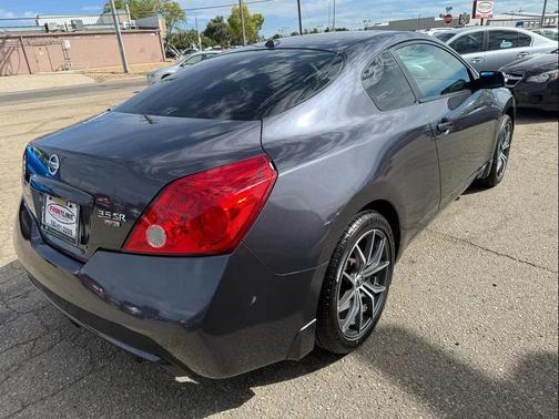 2010 Nissan Altima 3.5 SR