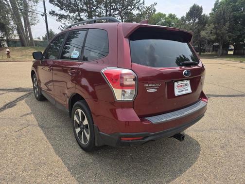 Venetian Red Pearl 2018 Subaru Forester 2.5i Premium