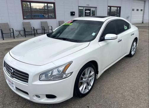 2010 Nissan Maxima SV