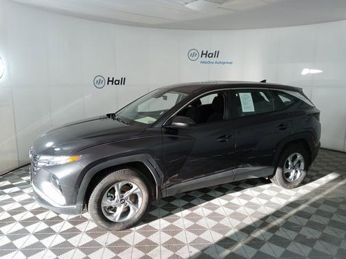 2023 Hyundai TUCSON SE