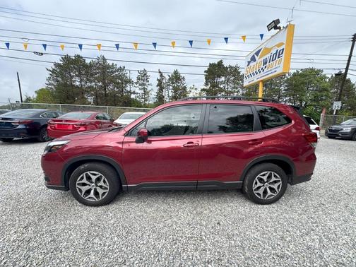 2024 Subaru Forester Premium