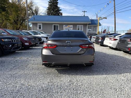 2023 Toyota Camry SE