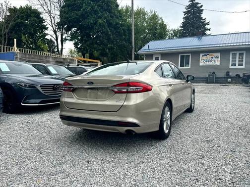 2018 Ford Fusion SE