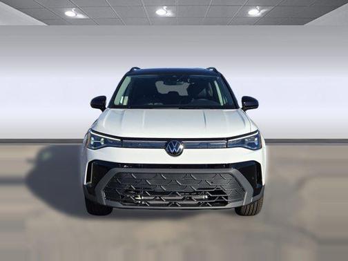 2026 Volkswagen Taos SE Black