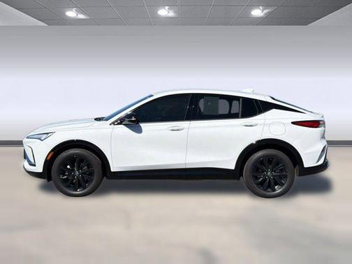 Summit White 2024 Buick Envista Sport Touring FWD