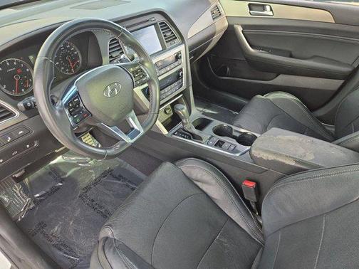 2017 Hyundai SONATA Limited 2.0T