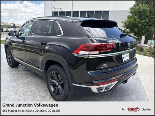 2022 Volkswagen Atlas Cross Sport 3.6L V6 SEL R-Line