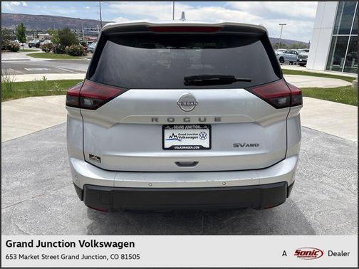 2024 Nissan Rogue SV