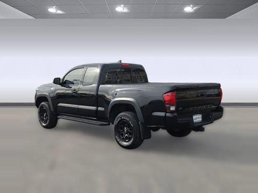 2019 Toyota Tacoma SR