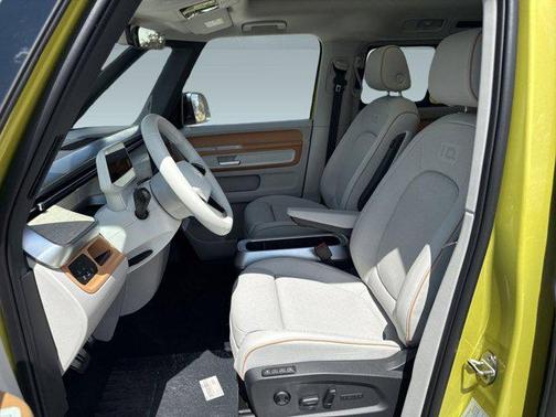 2025 Volkswagen ID. Buzz Pro S Plus with 4MOTION