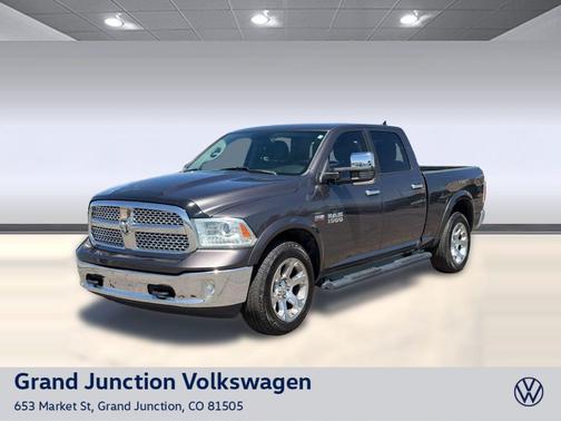 Granite Crystal Metallic Clearcoat 2017 RAM 1500 Laramie