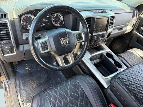 Granite Crystal Metallic Clearcoat 2017 RAM 1500 Laramie