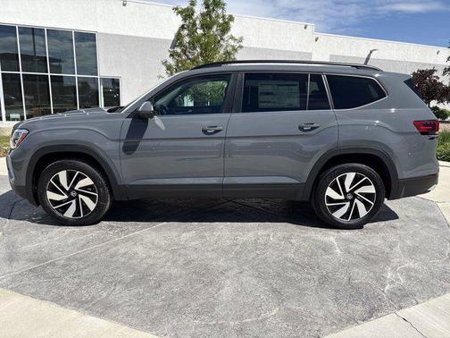 2025 Volkswagen Atlas 2.0T SE w/Technology 4MOTION