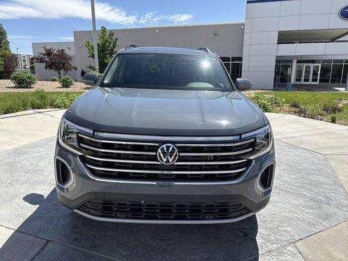 2025 Volkswagen Atlas 2.0T SE w/Technology 4MOTION