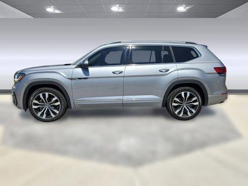2022 Volkswagen Atlas 3.6L SEL Premium