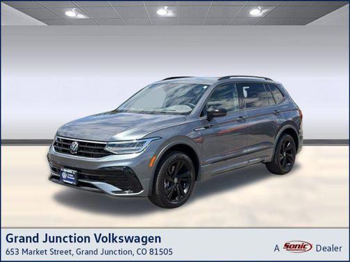 Platinum Gray Metallic 2024 Volkswagen Tiguan 2.0T SE R-Line Black 4MOTION